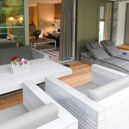 Sandbank Apartment